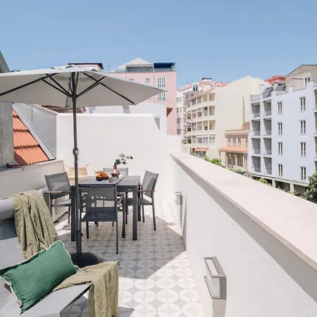 Chalay - 1 Bedroom And Terrace In Santo Antonio * ליסבון